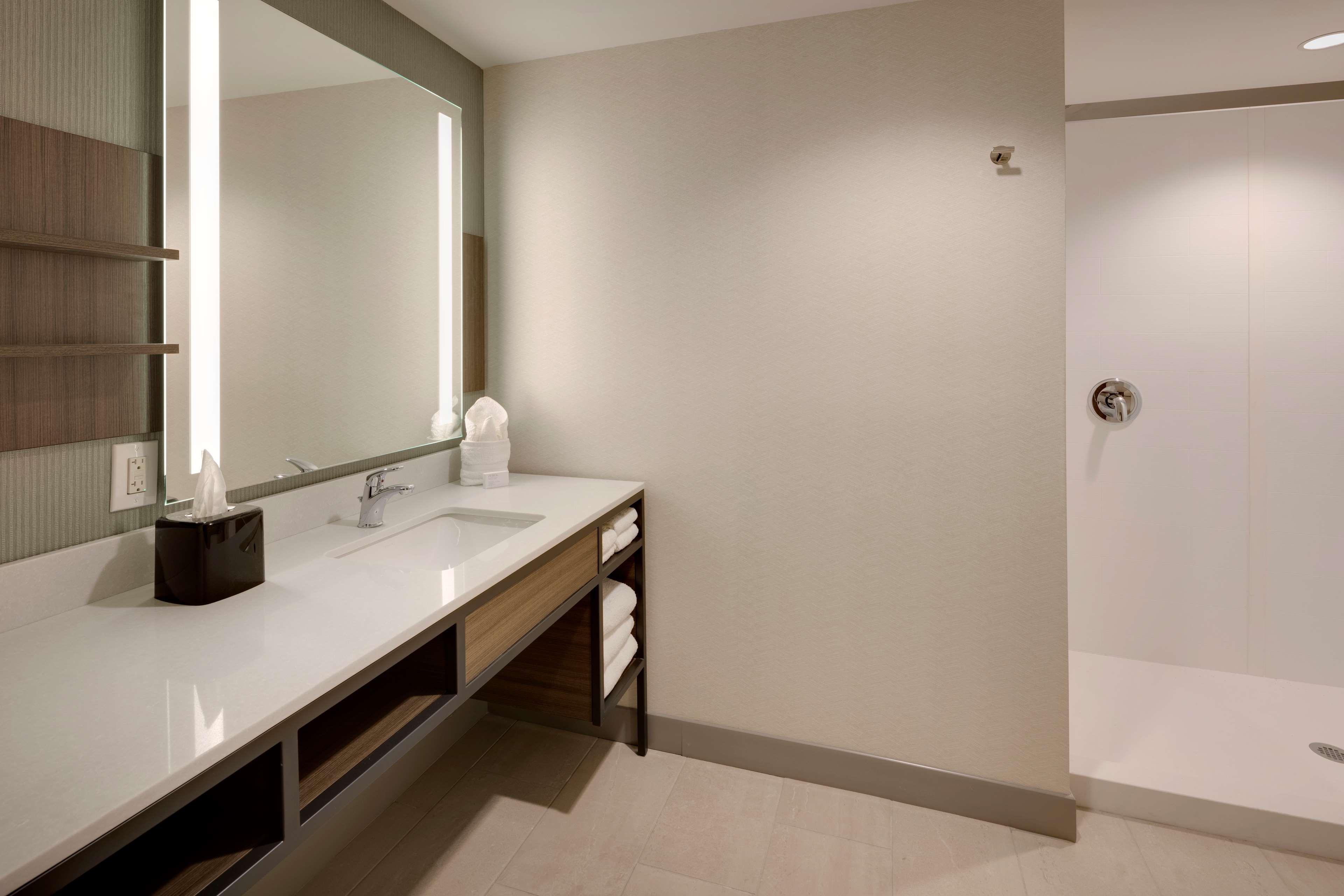 Hilton Garden Inn Геймаркет Екстер'єр фото